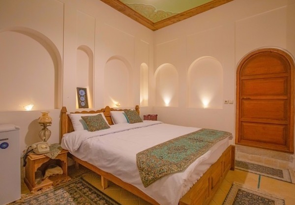 اتاق دو تخته دبل مهر خواب اقامتگاه سنتی ایران مهر شیراز